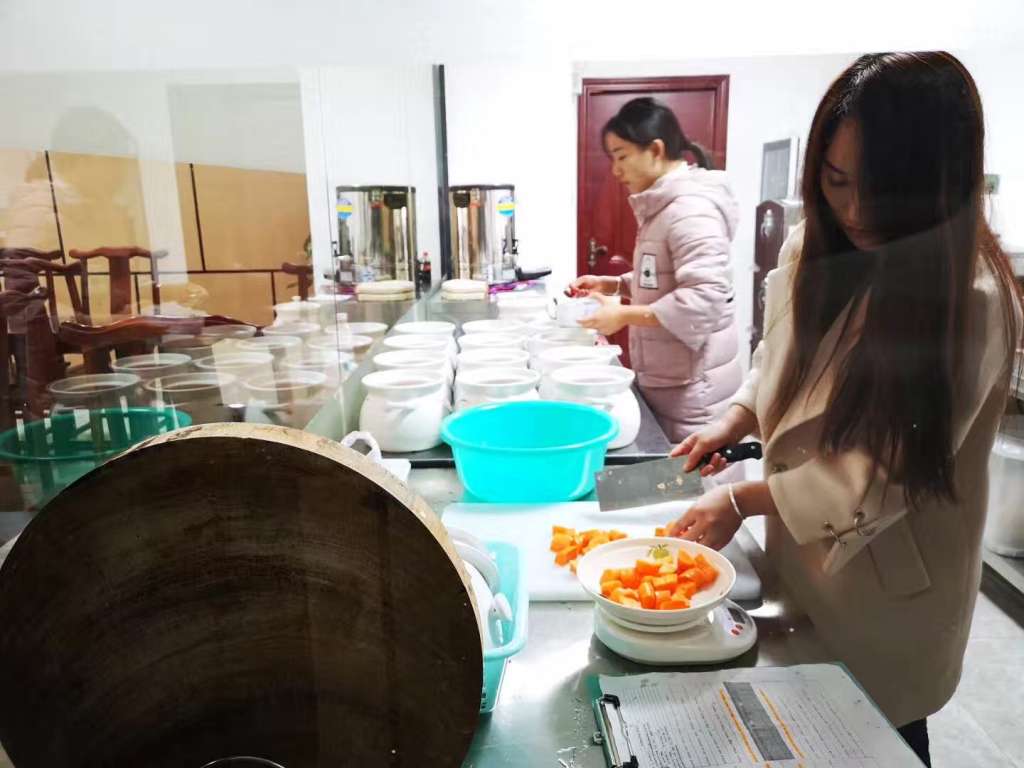 加盟药膳馆里的换位销售思维——顾客为本 加盟药膳馆里的换位销售思维——顾客为本