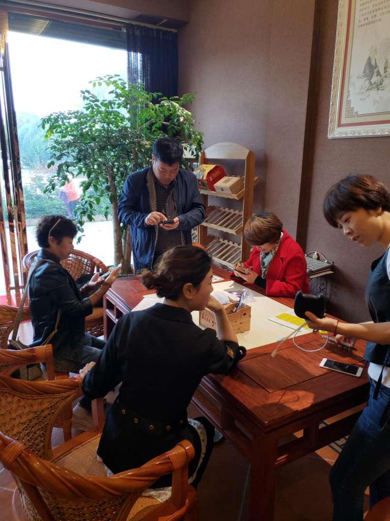 两天拓客231人,七天营业20万,云南文山陈农夫新店试业大获成功,业绩爆棚 两天拓客231人,七天营业20万,云南文山陈农夫新店试业大获成功,业绩爆棚