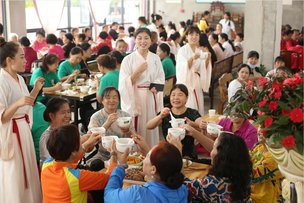 大健康的“千亿计划”，健康是全人类的“必须品”，中医食疗助力《健康中国》