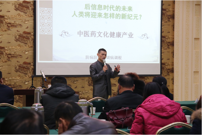 呼吁地产商告别传统运营，植入成熟康养社区，增高附加值